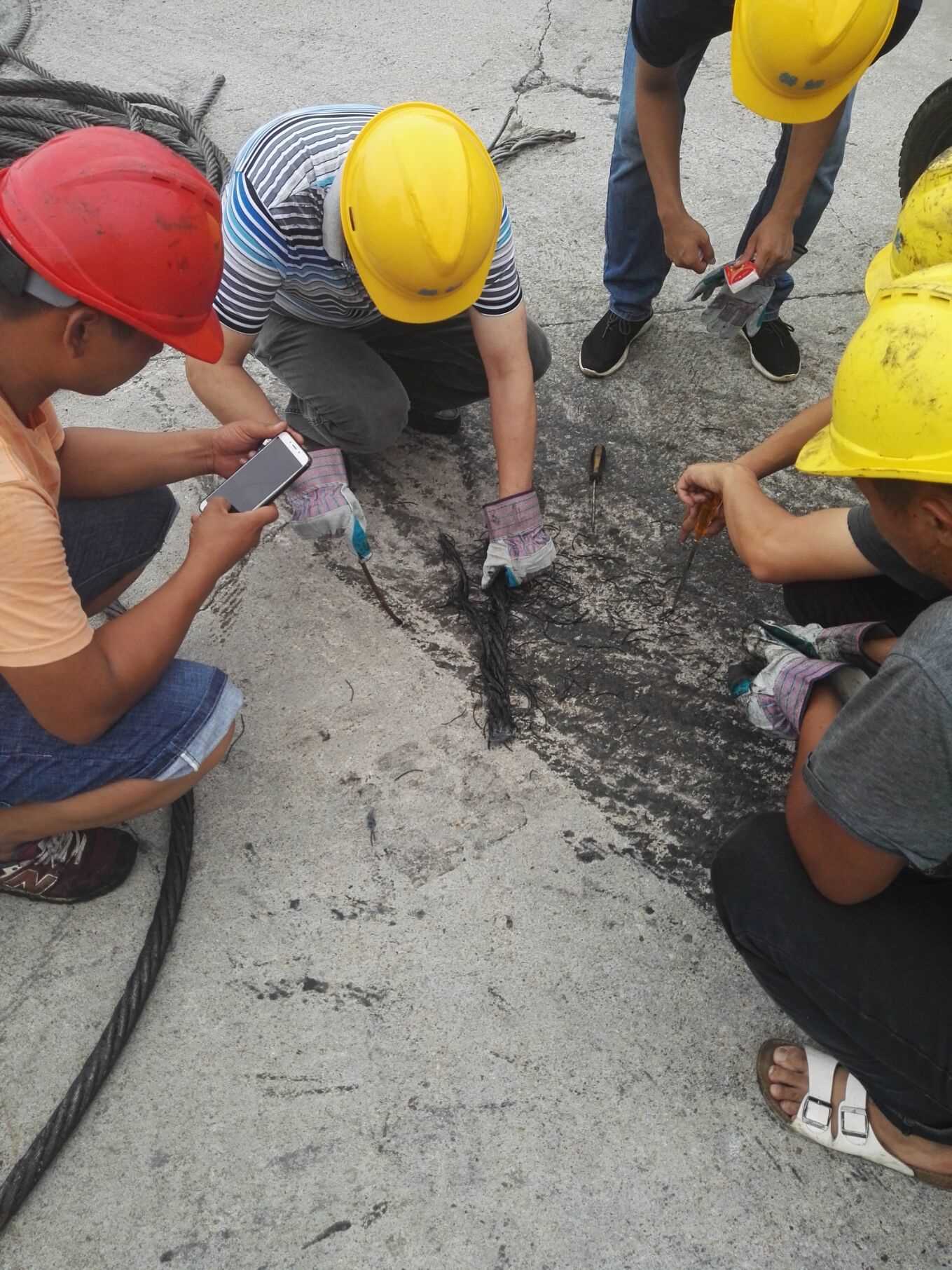 断了丝的钢丝绳还能继续用吗？钢丝绳报废是哪种情况呢？