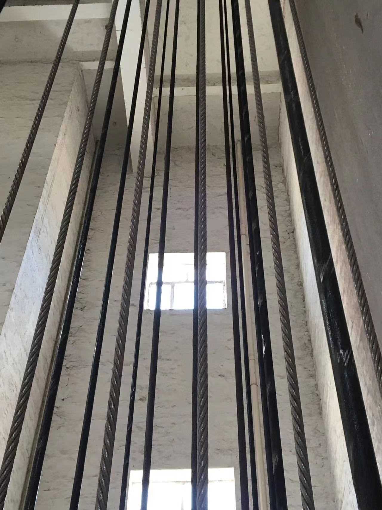 曳引家用电梯如何选择：钢丝绳VS钢带