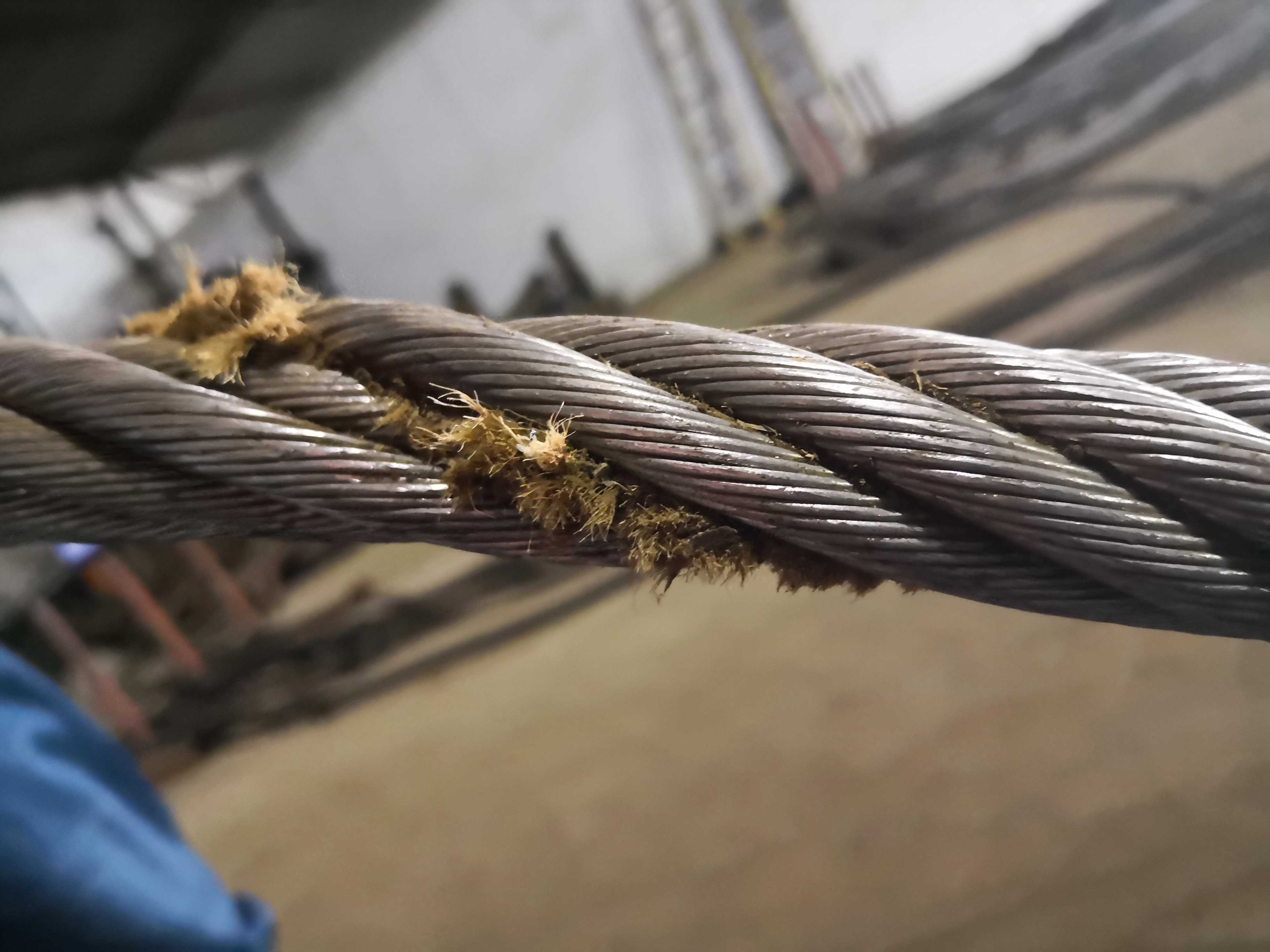 塔吊钢丝绳锈蚀如何处理-怎么正确保养钢丝绳-